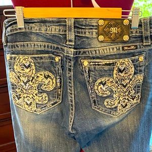 Miss Me Jeans.  Signature bootcut.   Size 31.